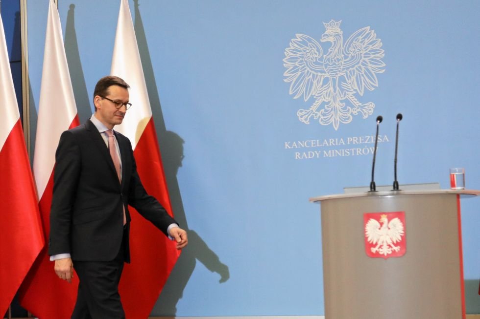 Mateusz Morawiecki wraz ze stanowiskiem premiera, objął po Beacie Szydło stanowisko mema.