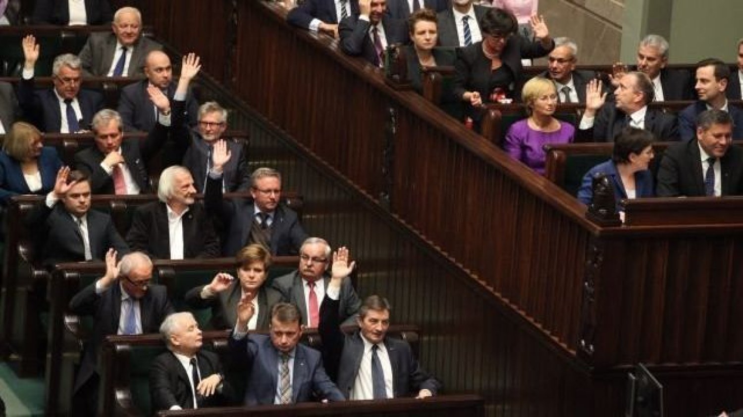 Posłowie popierają sejmowy związek zawodowy ponad podziałami.