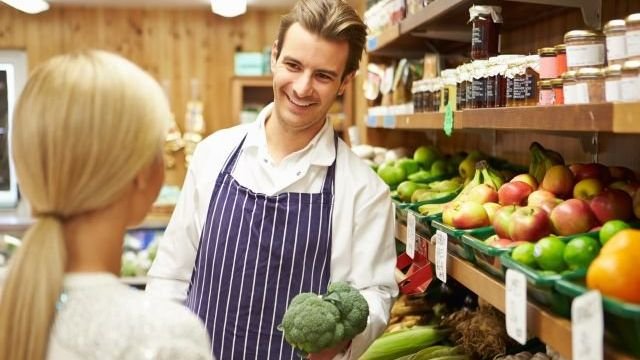 Dyskonty "no logo" rozwiążą problem wstydliwych zakupów w tanich sklepach.