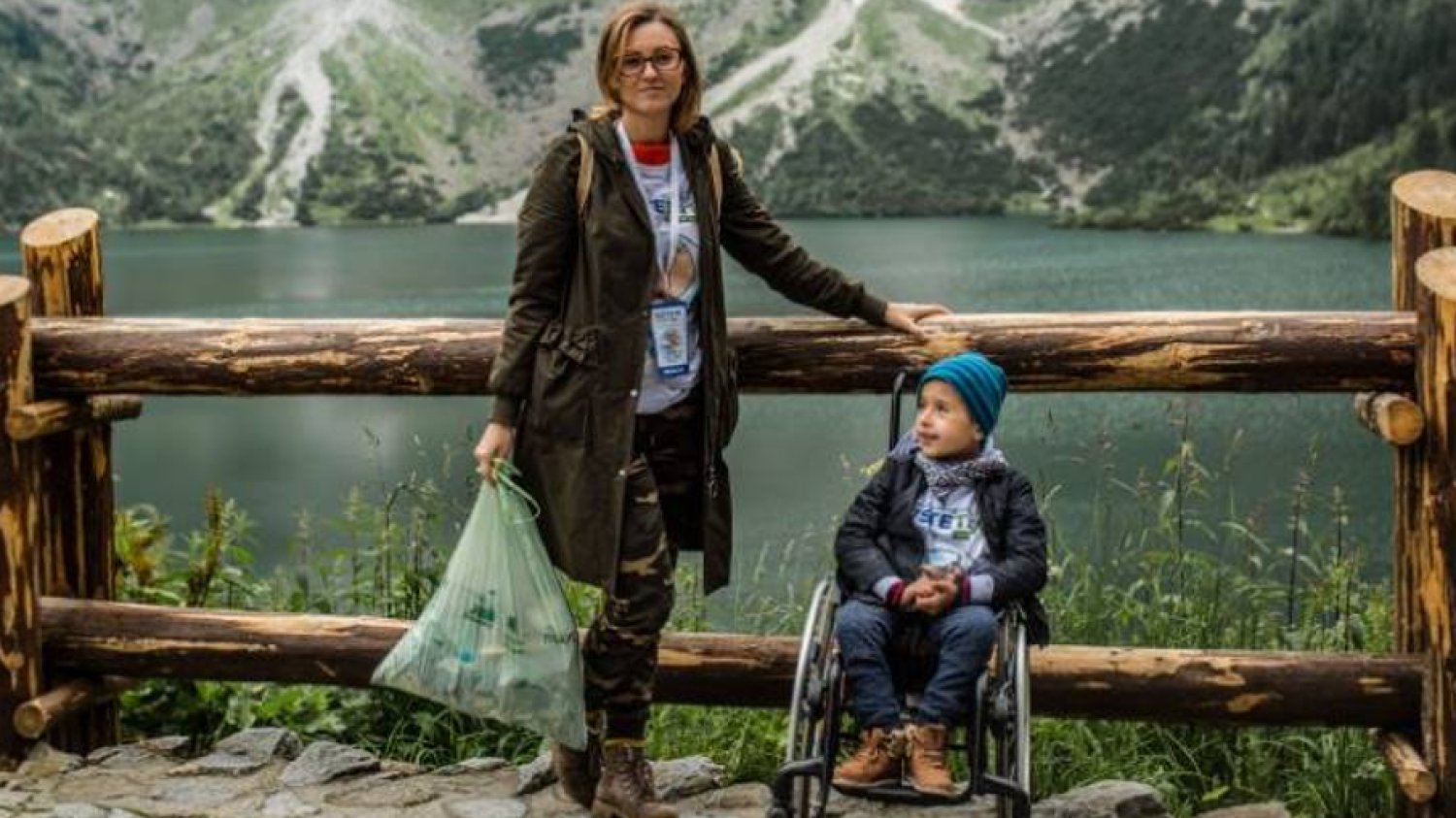 Pani Marzenie i 5-letniemu Arkowi bezinteresowni turyści oddawali własne śmieci.