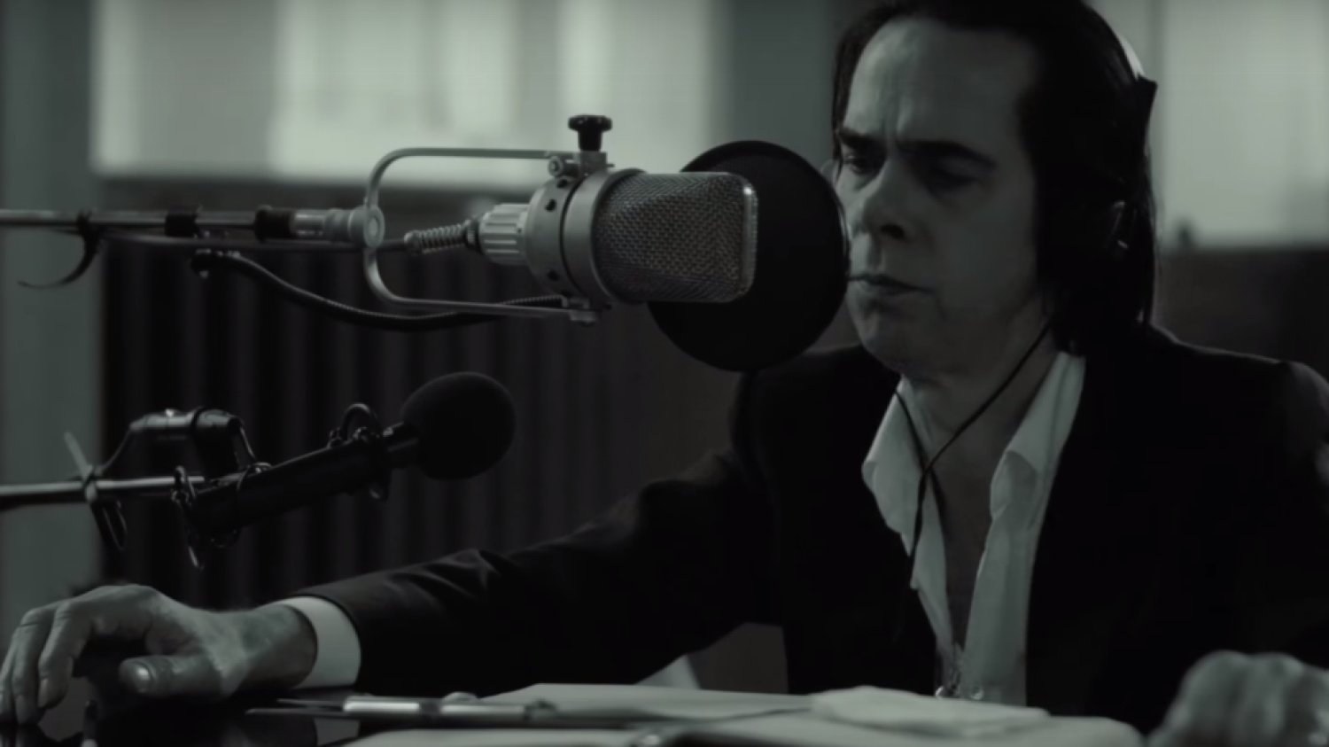Nick Cave po połknięciu całego dorobku Rihanny.