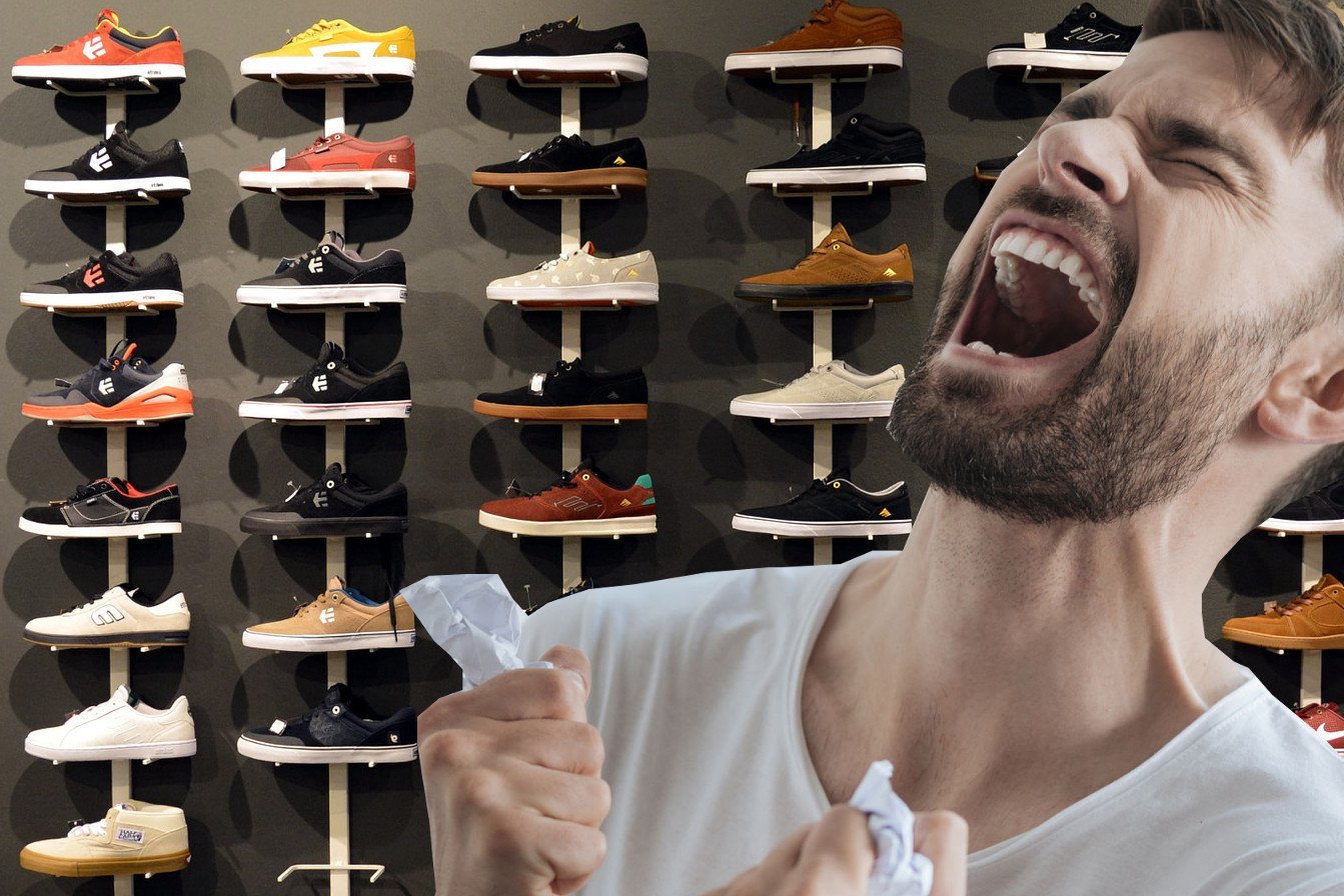 - Przez lata brylowałem na Instagramie w zwykłych tenisówkach - rozpacza Seweryn.