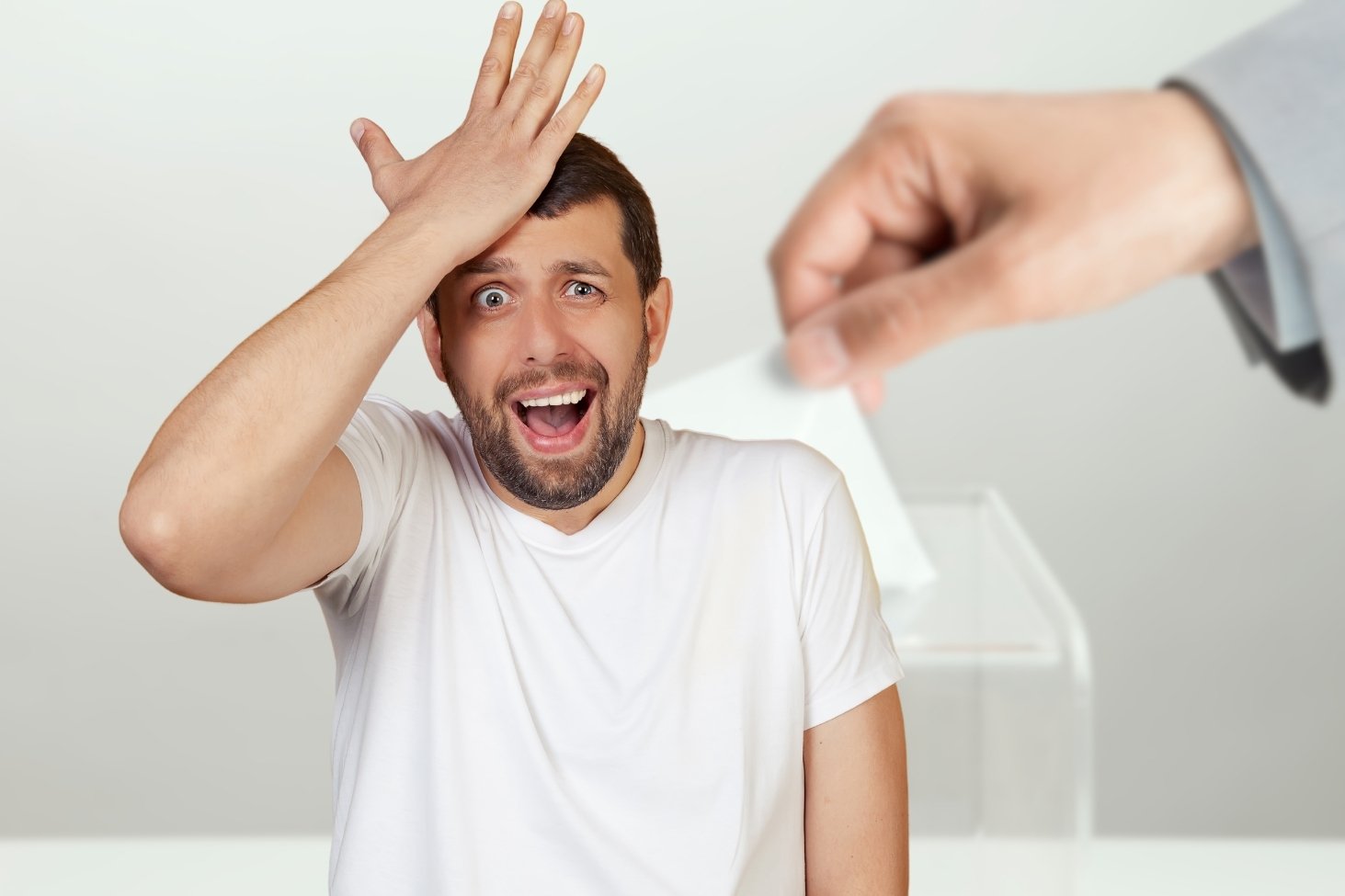 Dramat 30-latka: nie chciało mu się ogarniać zmiany miejsca głosowania, a teraz Braun ma 6%