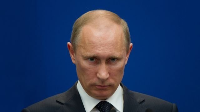 Zabawa Władimira Putina z delfinami przybrała nieoczekiwany obrót.