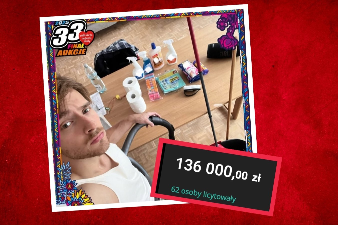 na zdjęciu widzimy Macieja Musiała oraz kwotę 136 tysięcy zł