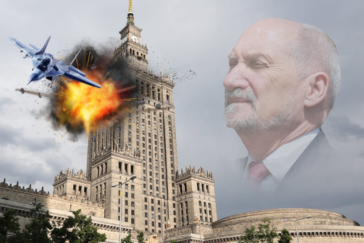 Macierewicz patrzy, jak Pałac Kultury wybucha.