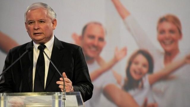 – Komisja śledcza dla wszystkich – proponuje Kaczyński.