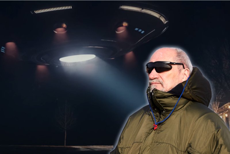 Antoni Macierewicz zakończył misję jako szef MON i wrócił na swoją planetę.