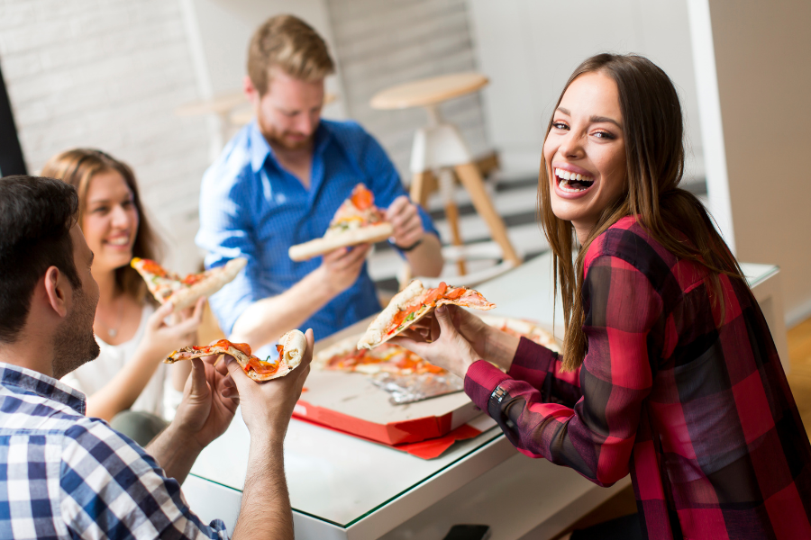 Dziś Światowy Dzień Pizzy. Sprawdź, jakim zjadaczem pizzy jesteś [PSYCHOTEST]