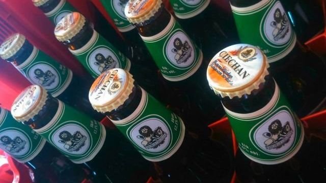 – Będziemy się domagać od rządu Ewy Kopacz, żeby na etykietach piwa oprócz składu i zawartości alkoholu, pojawiła się też informacja o poglądach właściciela – zapowiada lewica.